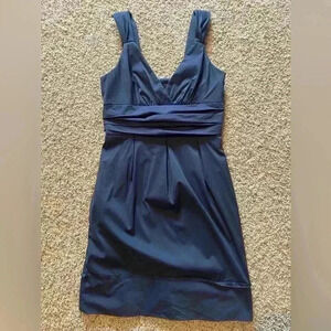 BCBG Women’s Maxazria Party Dress Navy Blue size 4